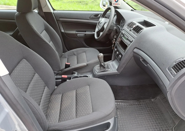 Skoda Octavia cena 22900 przebieg: 257000, rok produkcji 2011 z Szydłowiec małe 407